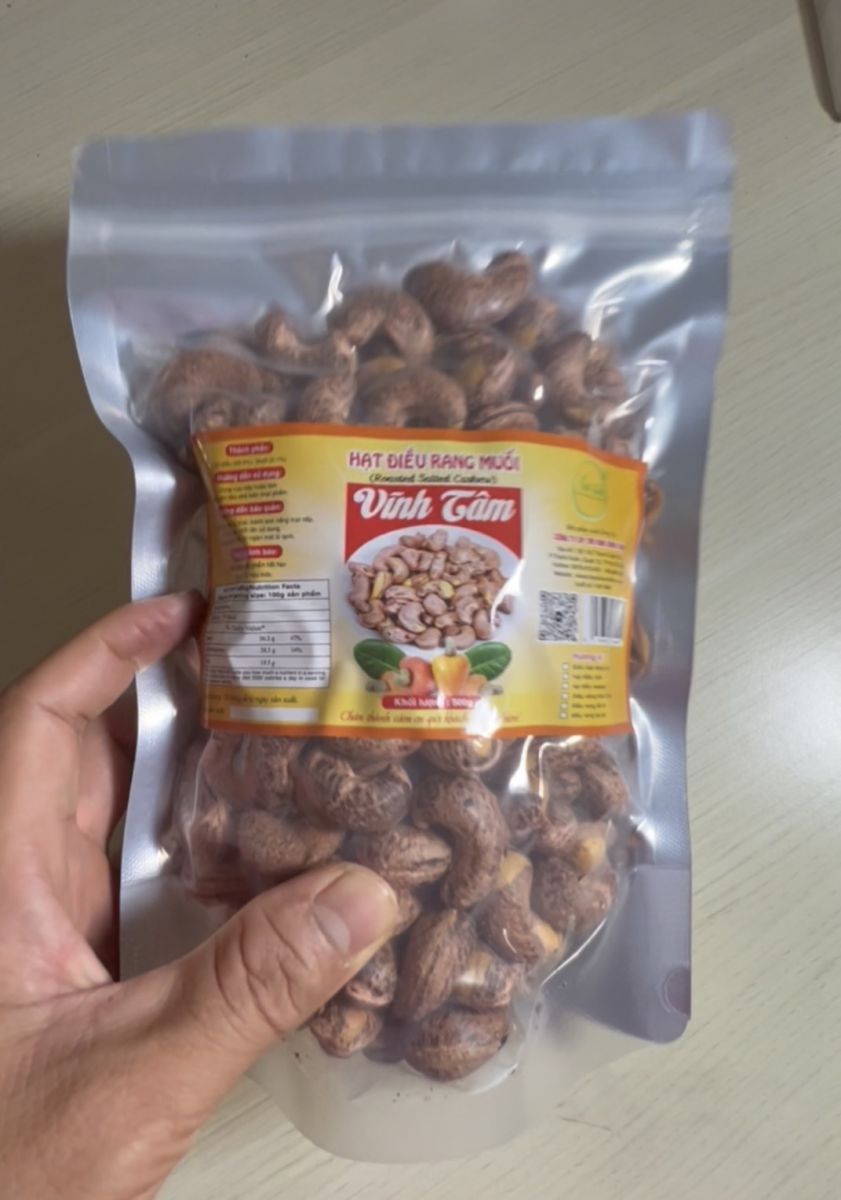 Hạt Điều Lụa Rang Muối W240 – Túi Hút Chân Không 500g