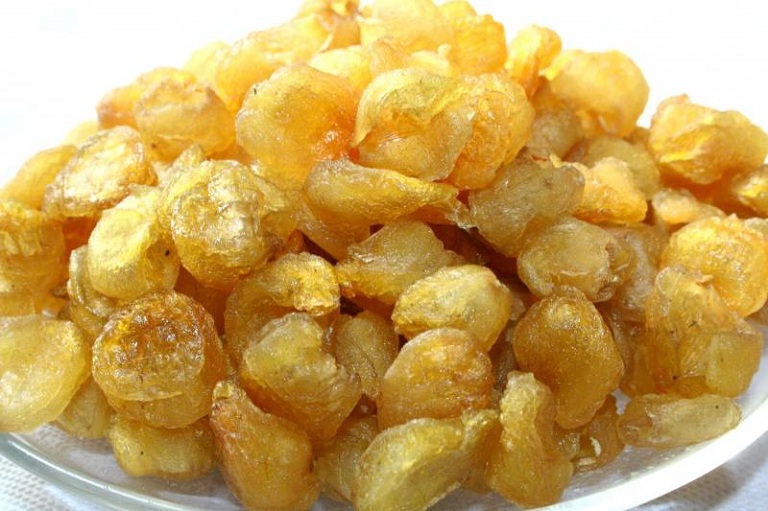 Cách nấu chè dưỡng nhan bằng long nhãn